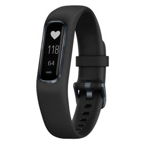 Garmin vivosmart 4  Activity & Fitness Tracker Pulse Ox and Heart Rate monitor